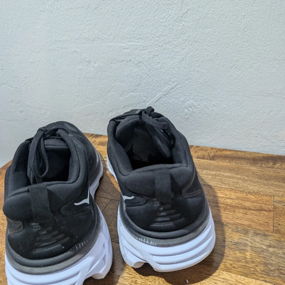 HOKA Bondi 8 Running‎ Shoes Mens  Size 9D One One Max Cushioned Black 935
